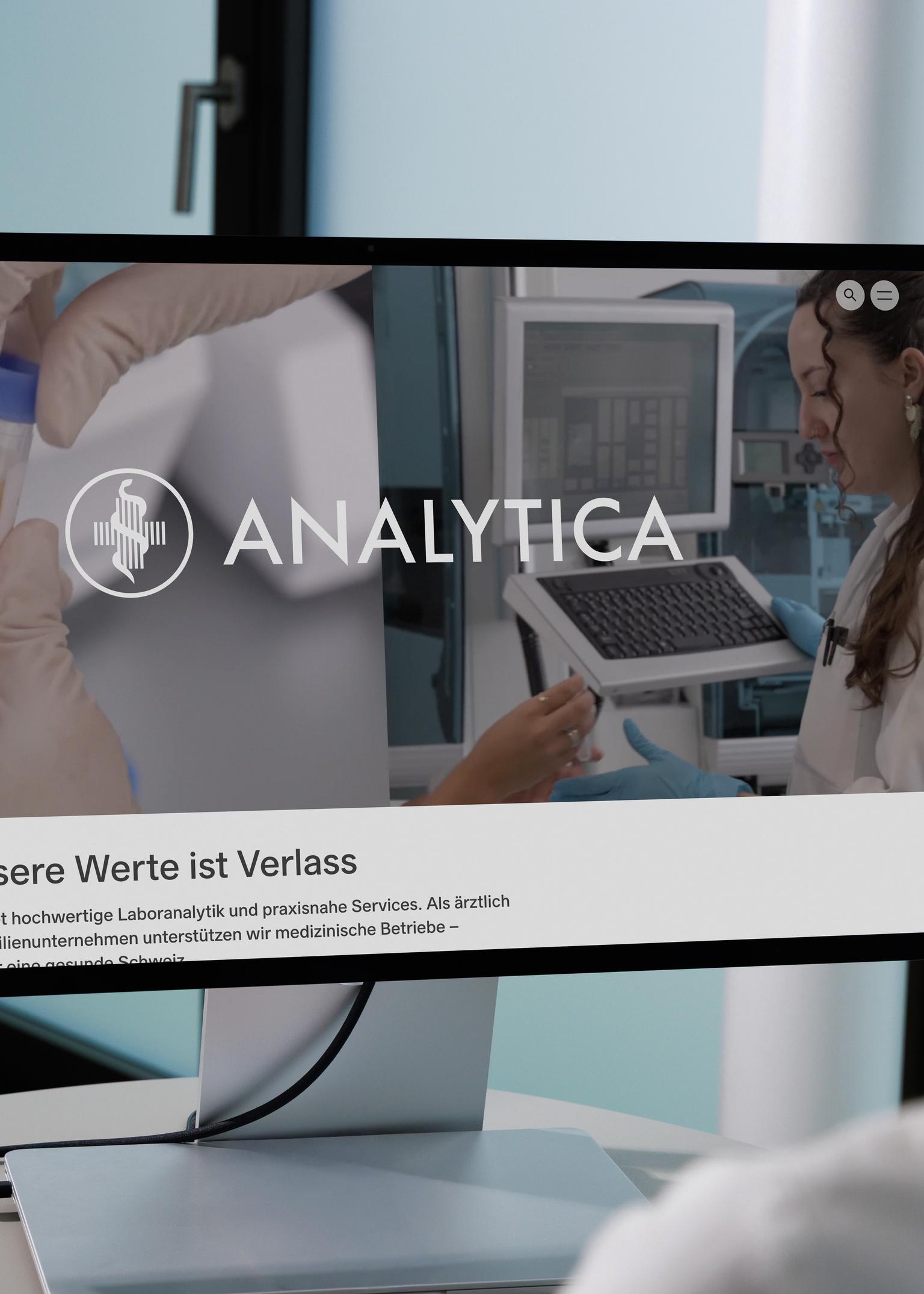 Bild von Frischer Auftritt für Analytica und Genetica