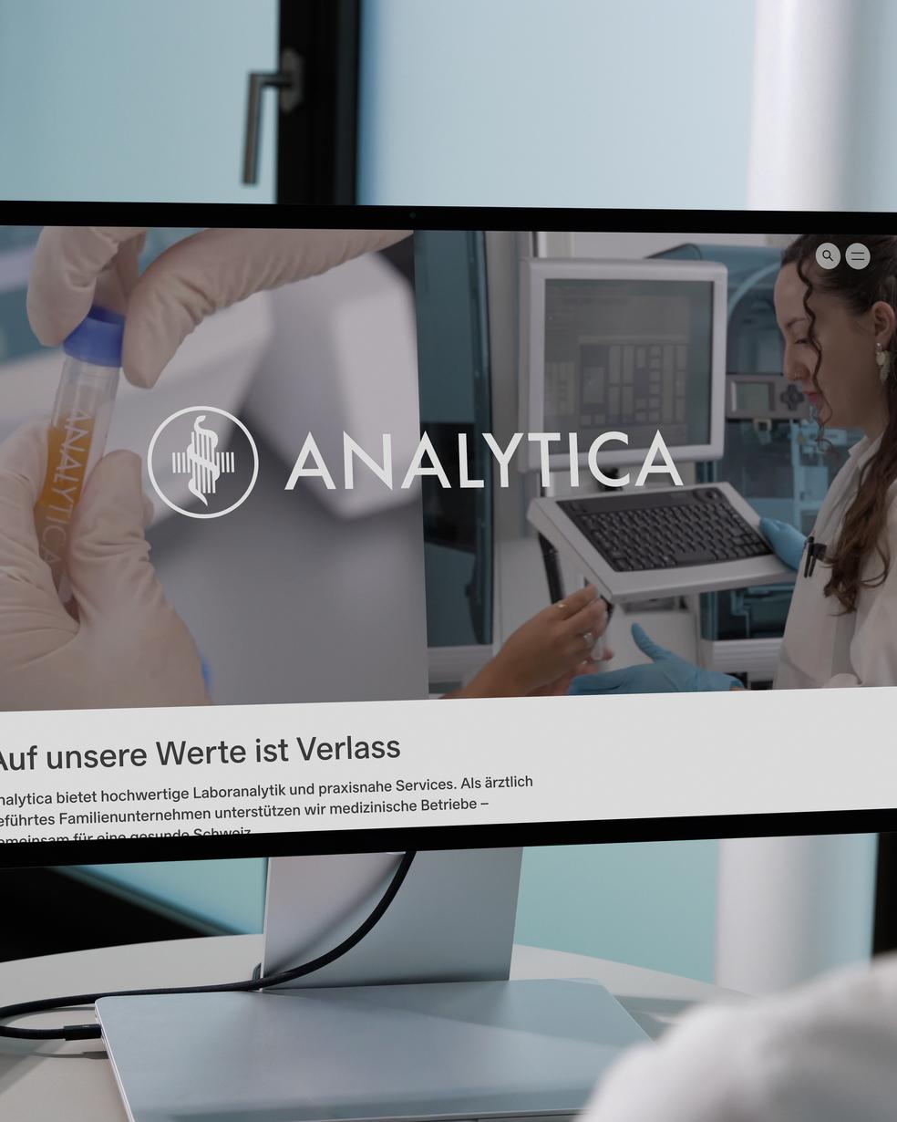 Bild von Frischer Auftritt für Analytica und Genetica